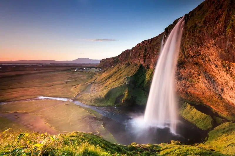 Seljalandsfoss vízesés — izlandi körutazásaink