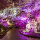 Cseppkőbarlang Grúziában