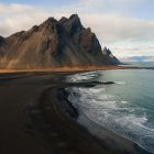 Fekete tengerpart és Stokksnes hegycsúcsa