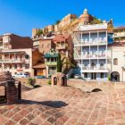 Kénes termálfürdők Tbiliszi óvárosában